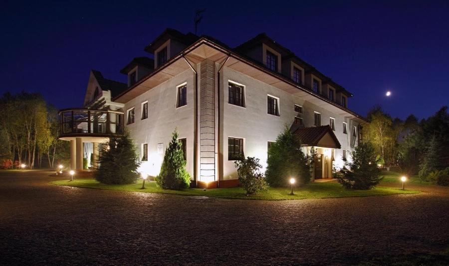 Glass Residence Отвоцк Екстер'єр фото