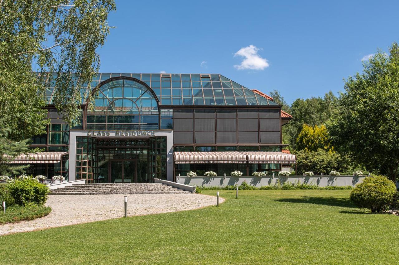 Glass Residence Отвоцк Екстер'єр фото